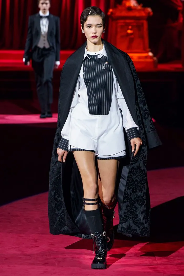 Что носить с длинными рубашками. Откройте для себя коллекцию Dolce & Gabbana