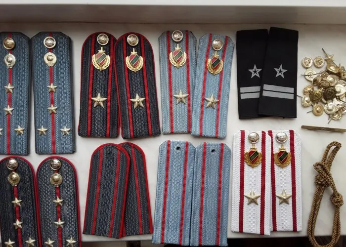 Разные плечи